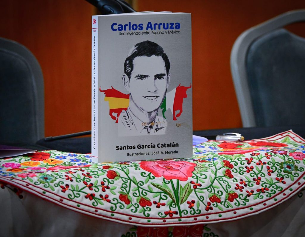 Presentación del libro sobre el diestro mexicano Carlos Arruza
