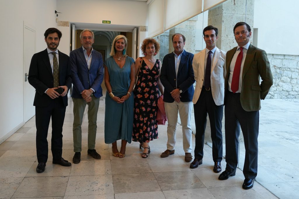 Tomás Rufo y Lolo de Juan acercan el mundo del toro y el campo en un Tú a Tú del Ateneo